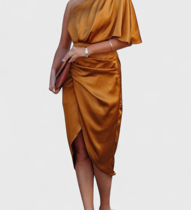 Rochie Danica Plină cu Siluetă Elegantă și Veșnică